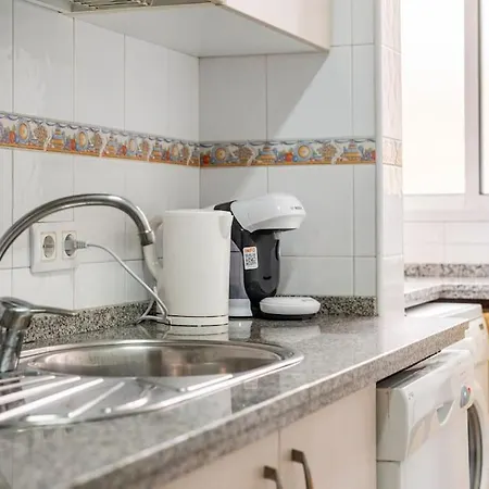 Centric And Spacious Flat With Free Car Park Seville