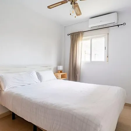 Centric And Spacious Flat With Free Car Park Apartment *