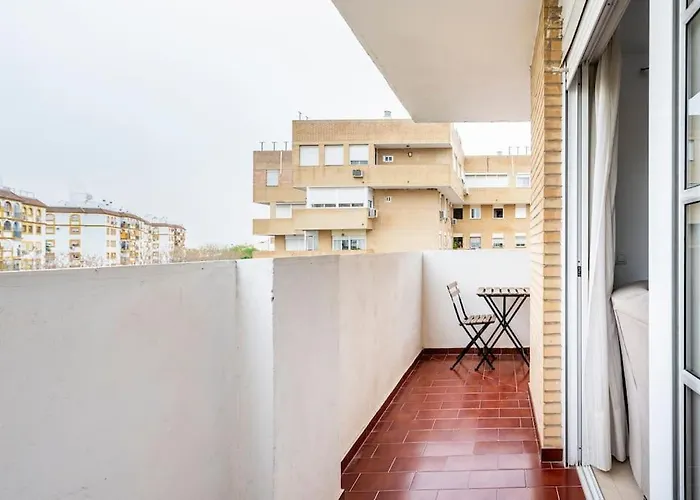 아파트 Centric And Spacious Flat With Free Car Park 세비야
